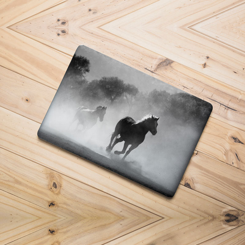 Skins para laptop caballos salvajes vinilo decorativo